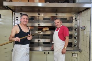 Jean-Pierre et Dominique Crettenand s'apprêtent à fermer définitivement leur boulangerie.